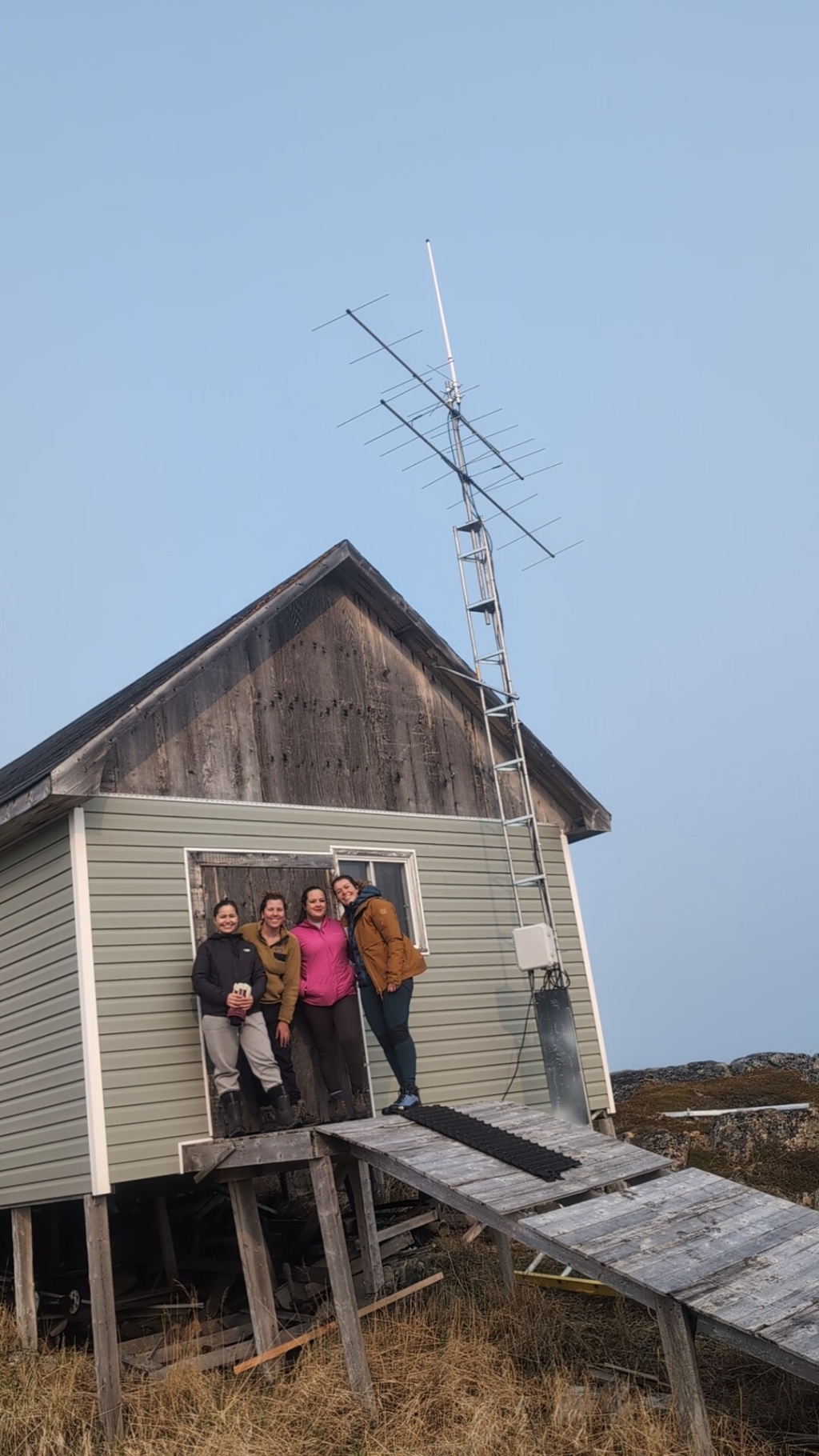 Installation d'une station Motus avec le Conseil communautaire de NunatuKavut.