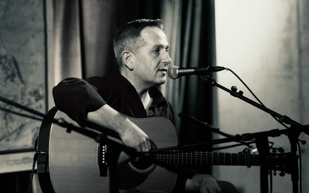 Mick McAuley – Traditional Irish Music in Concert!